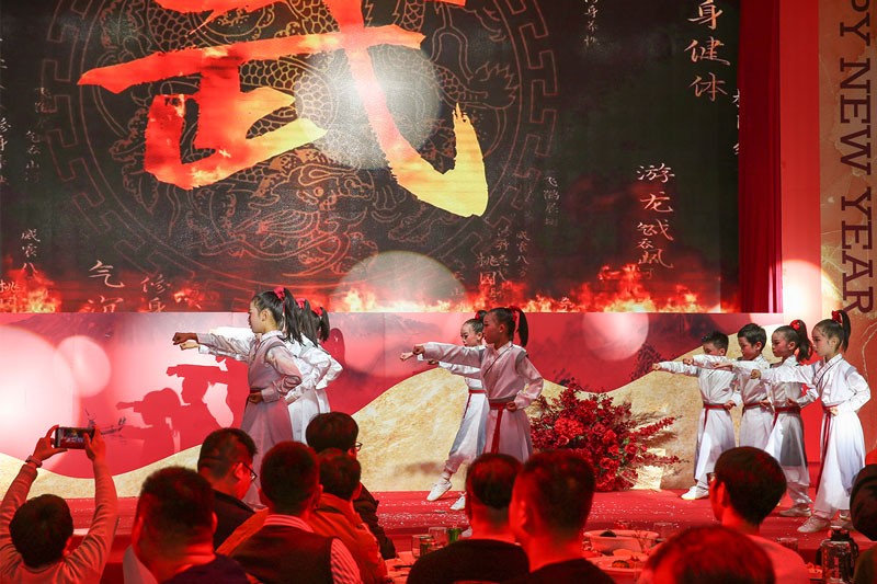 巅峰国际官网-钻营健全,你我一路成长